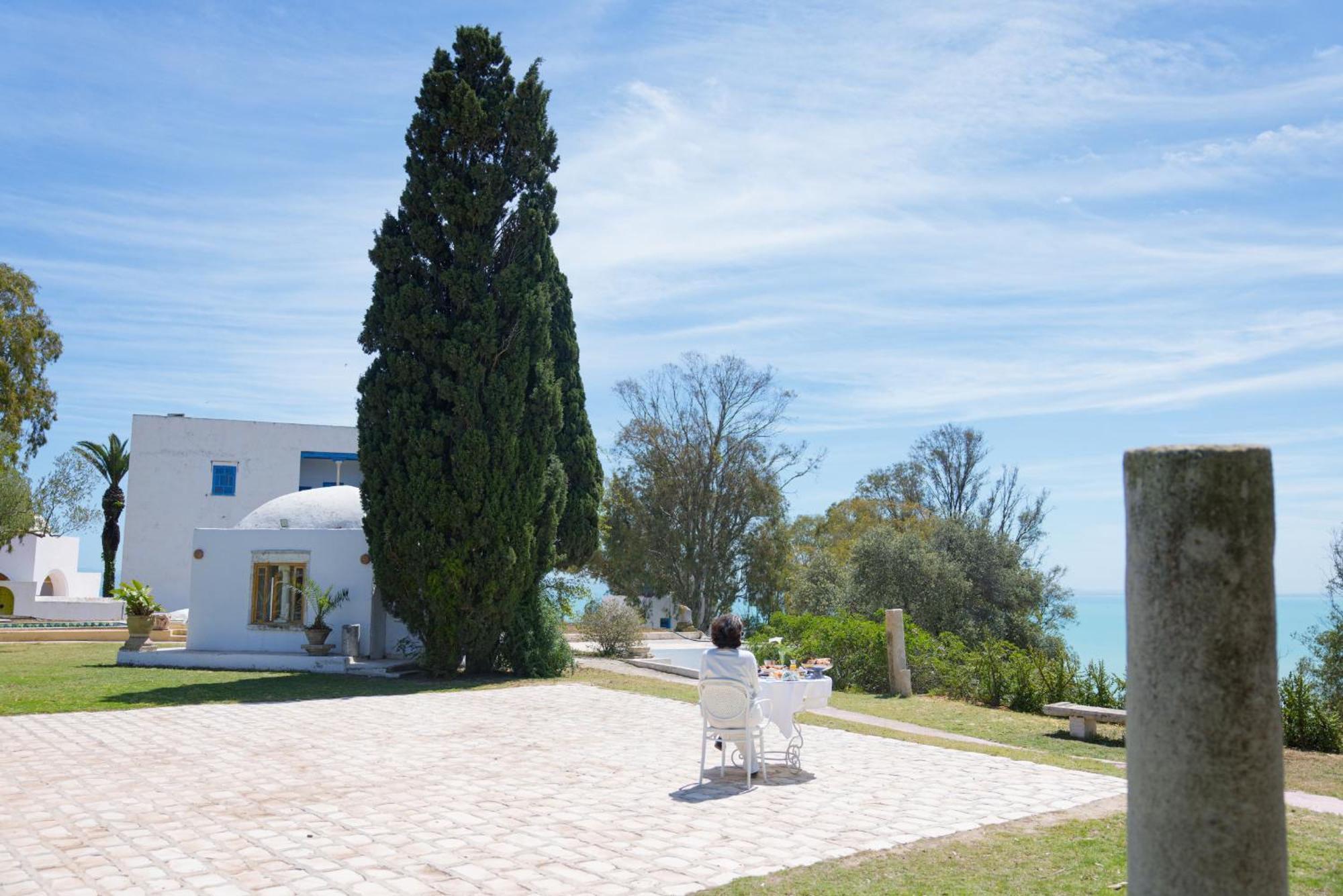 Lella Zohra, Studio Avec Piscine A Sidi Bou Said Bed and Breakfast Exteriör bild